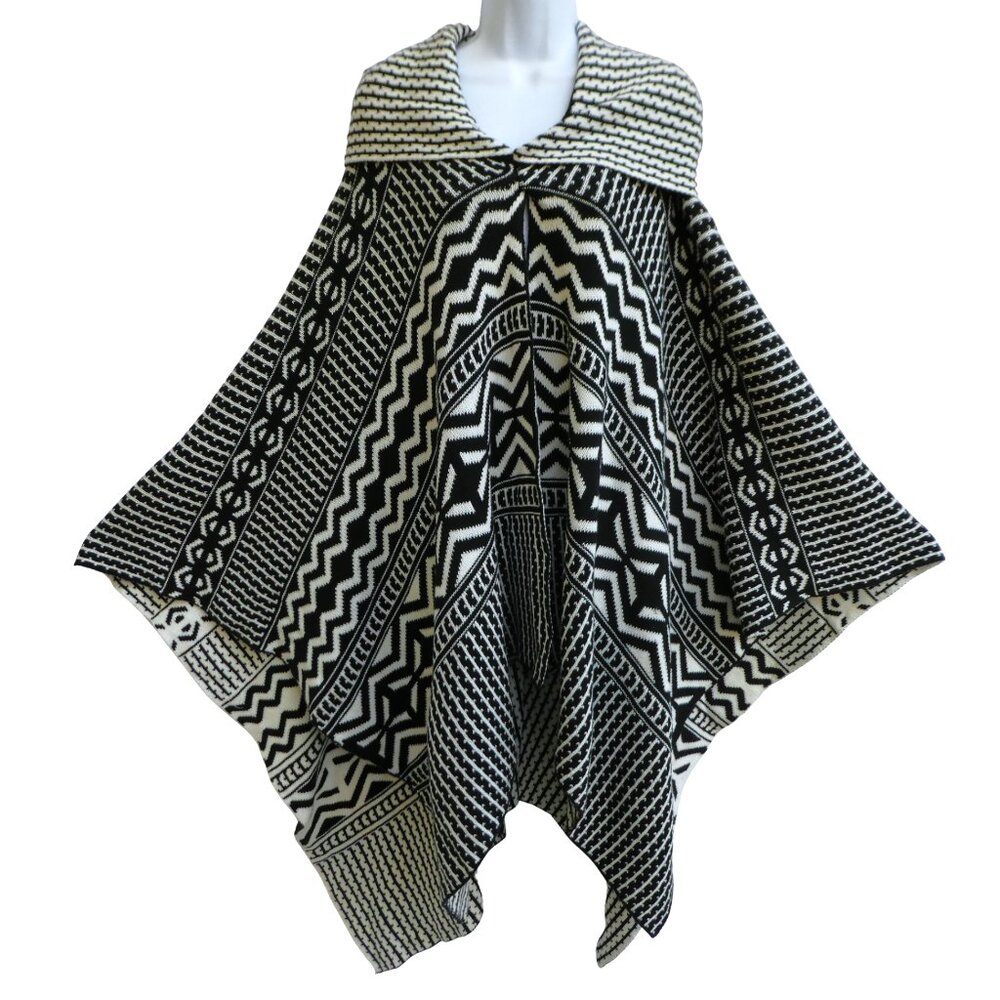 WHBM White House Black Market Aztec Sweater Poncho Hood Monochrome ReVeRSiBLe 2X
